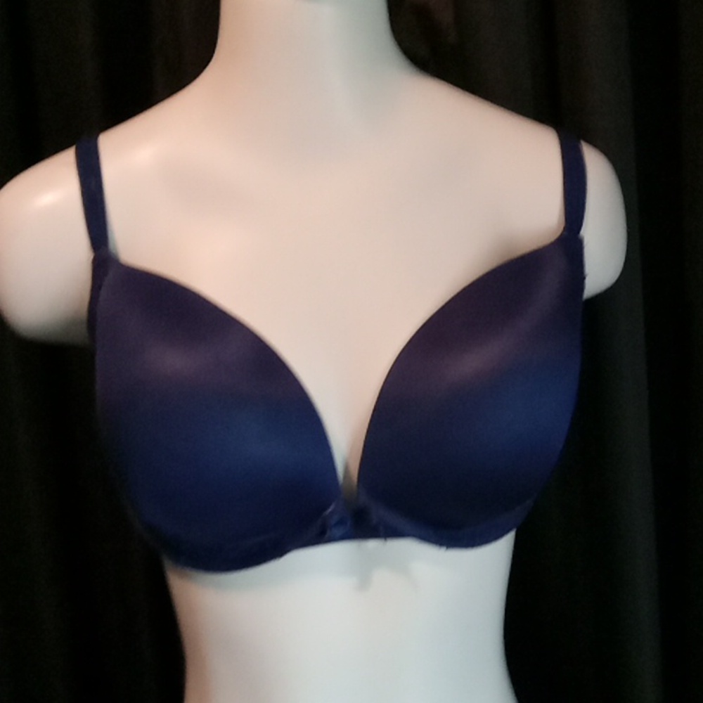 VICTORIA SECREAT BRA